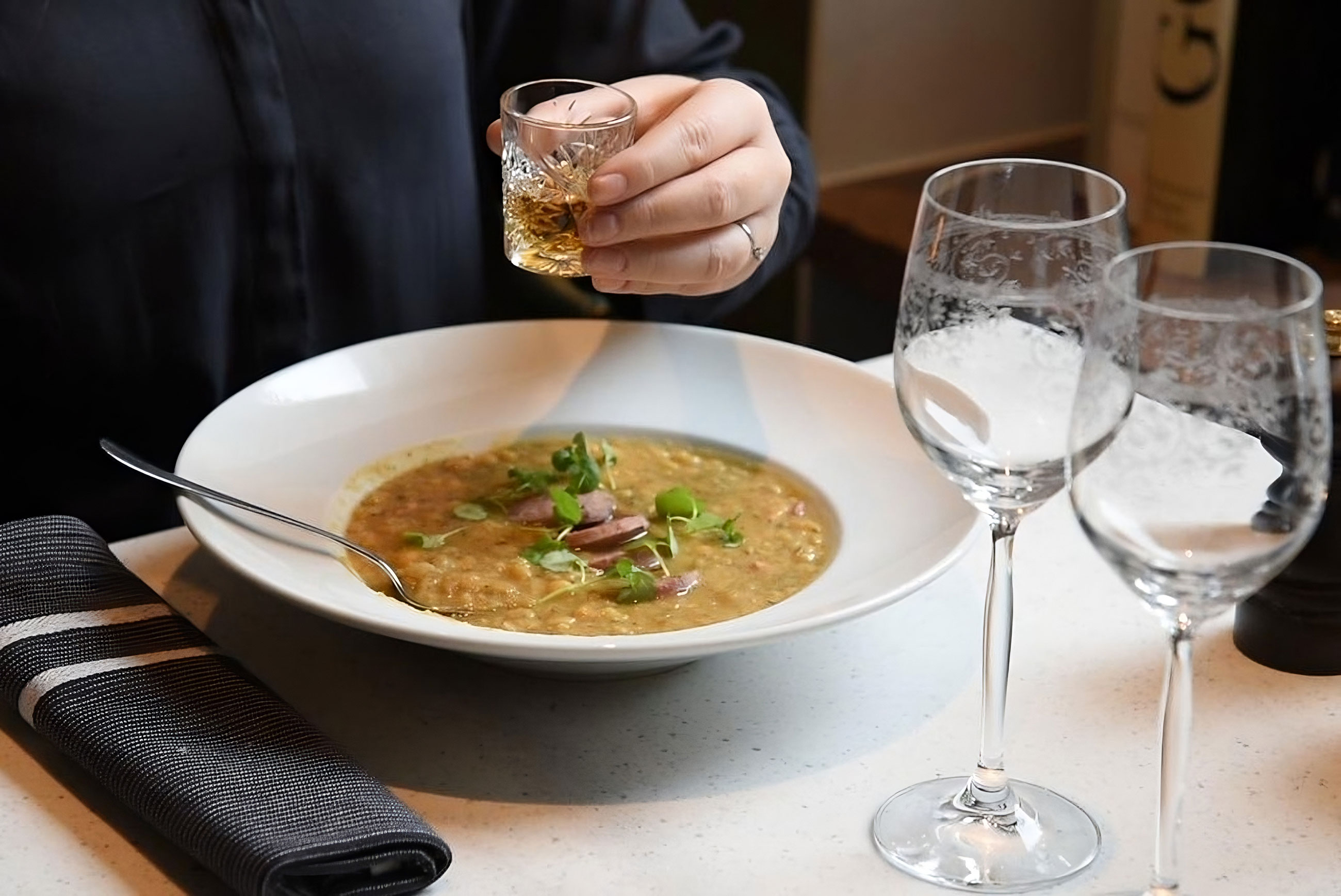 ärtsoppa med punsch