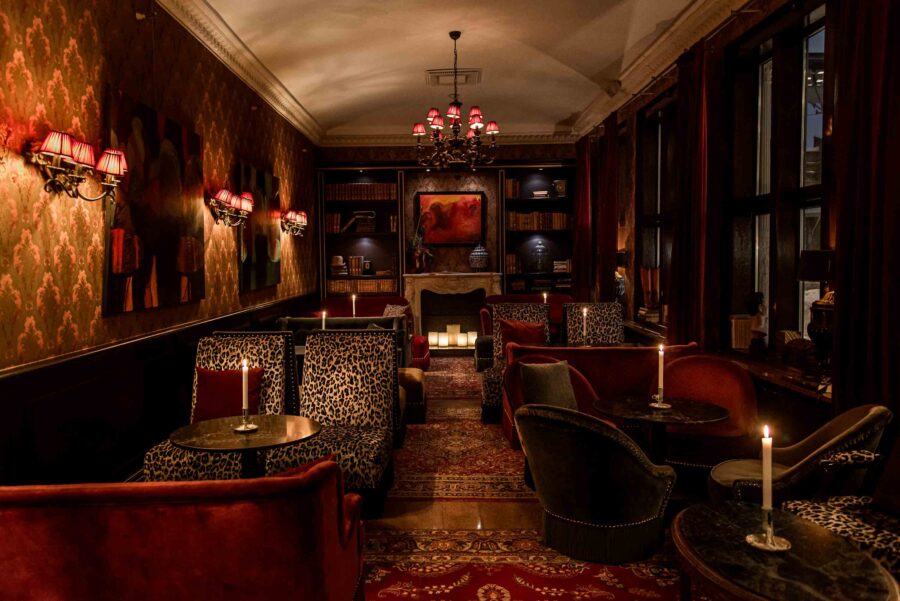 lobby med sittplatser