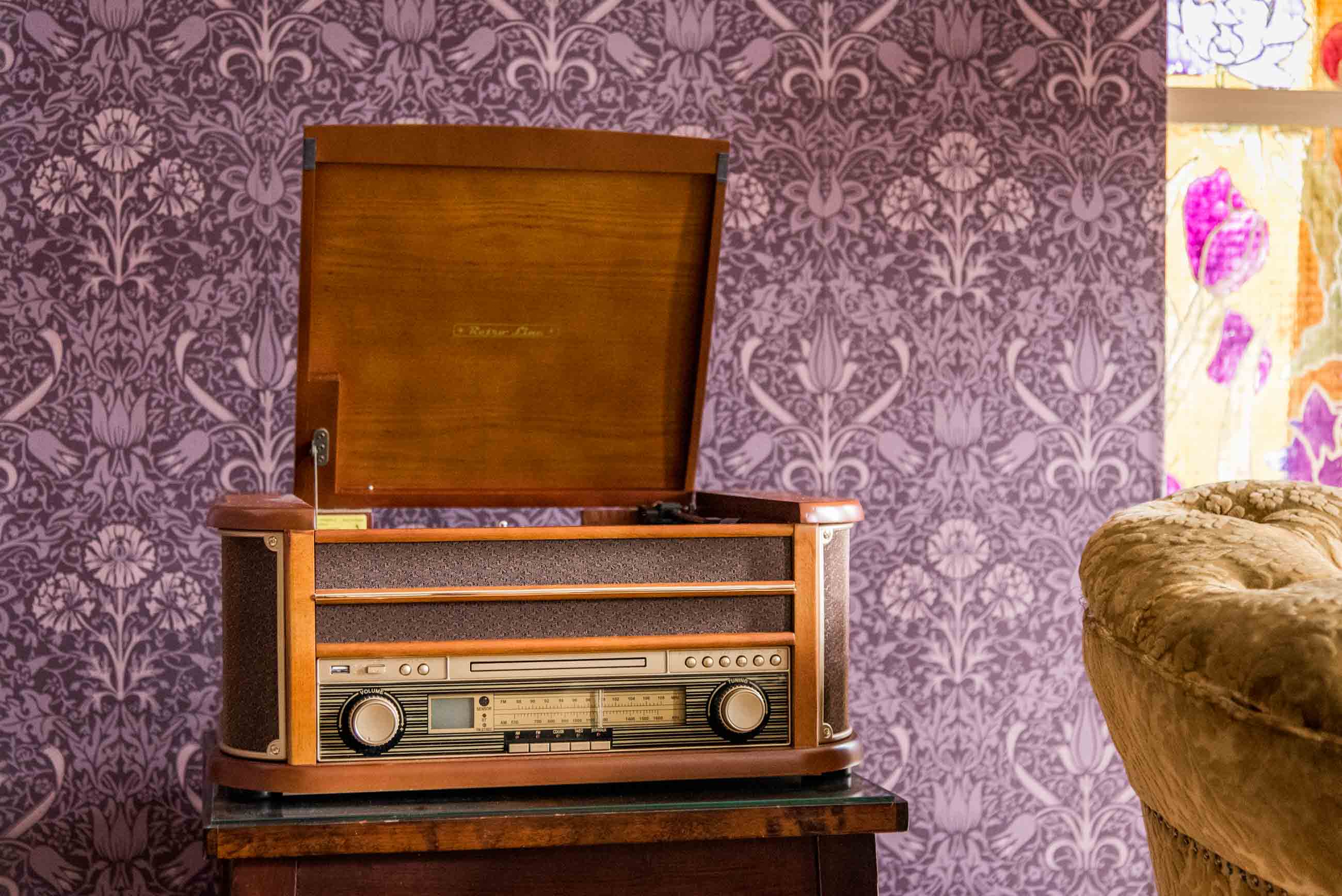 grammofon på executive hotellrum