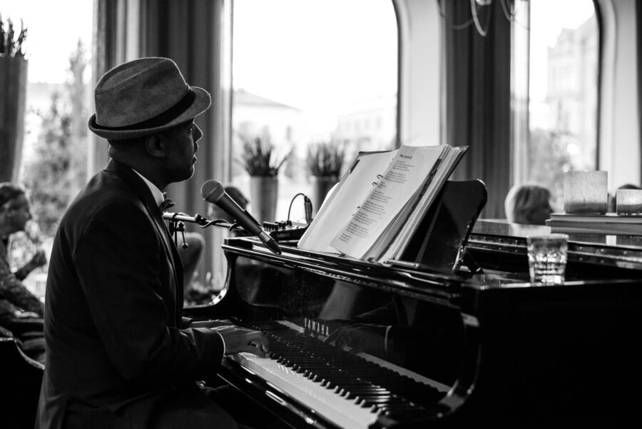 Pianobar med David Levinsson
