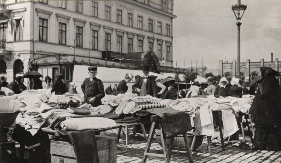 linnemarknad på drottningtorget 1907