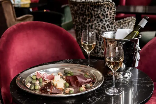 charkbricka i lobbyn