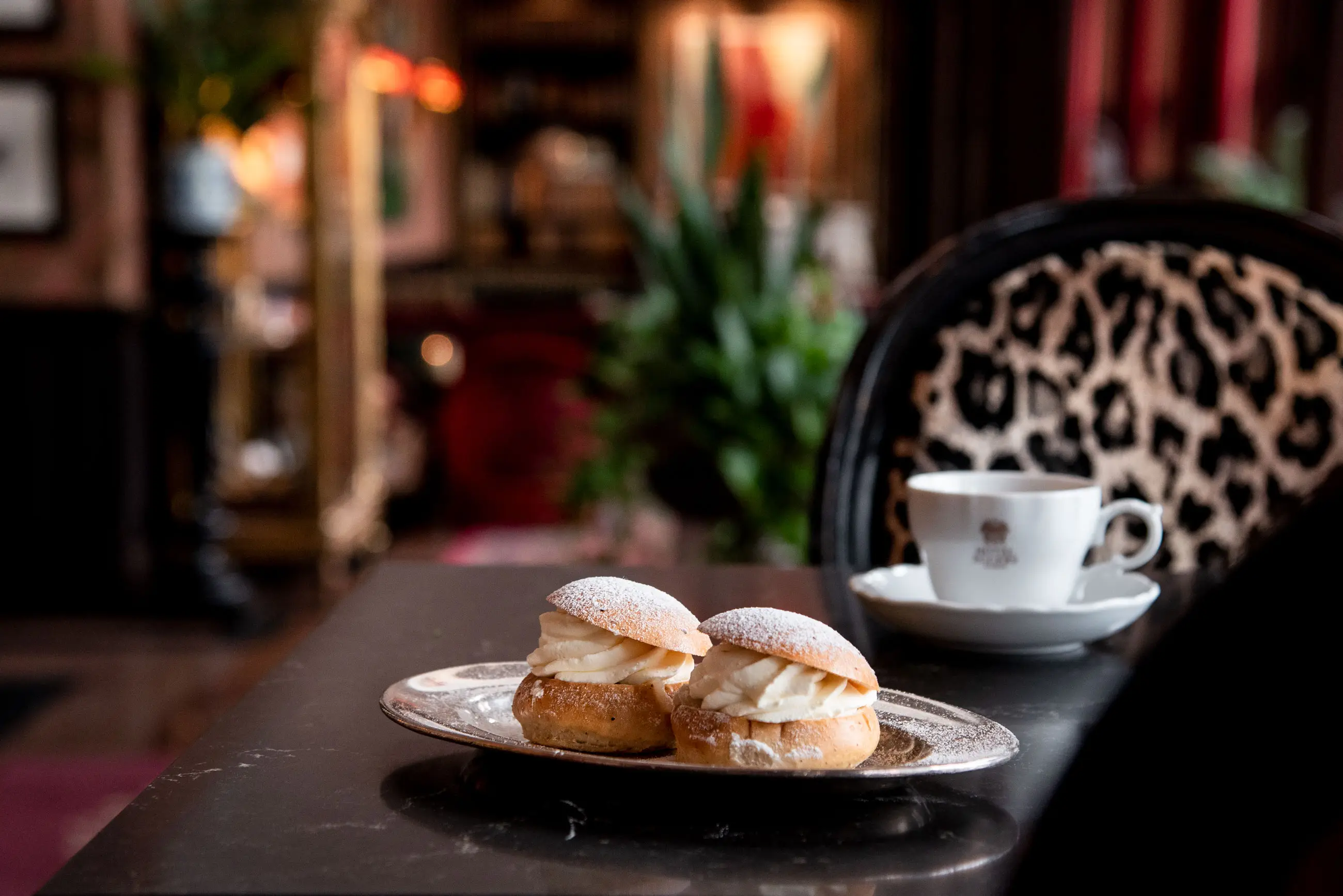 Hetvägg på Hôtel Eggers